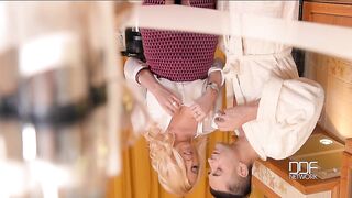 Blonde Babe Sucks Morning Glory