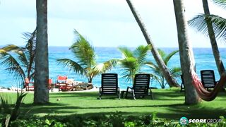 8 Bosom Buddies & Sexy Shower Time