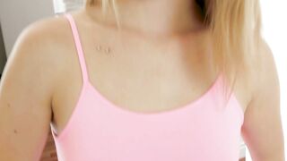 Head Bobbing Blowjob Babe