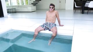 Sneaks Some BBC While Her Boyfriend Sleeps