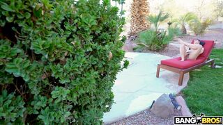 Creeping on Jade Kush