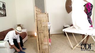 Tip Your Hat To This Honey