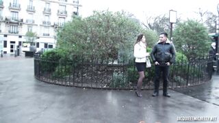 La bombe Cléa ose la double!