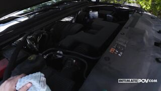 A Hottie in Distress