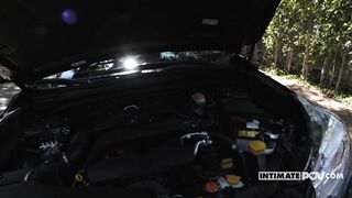 A Hottie in Distress